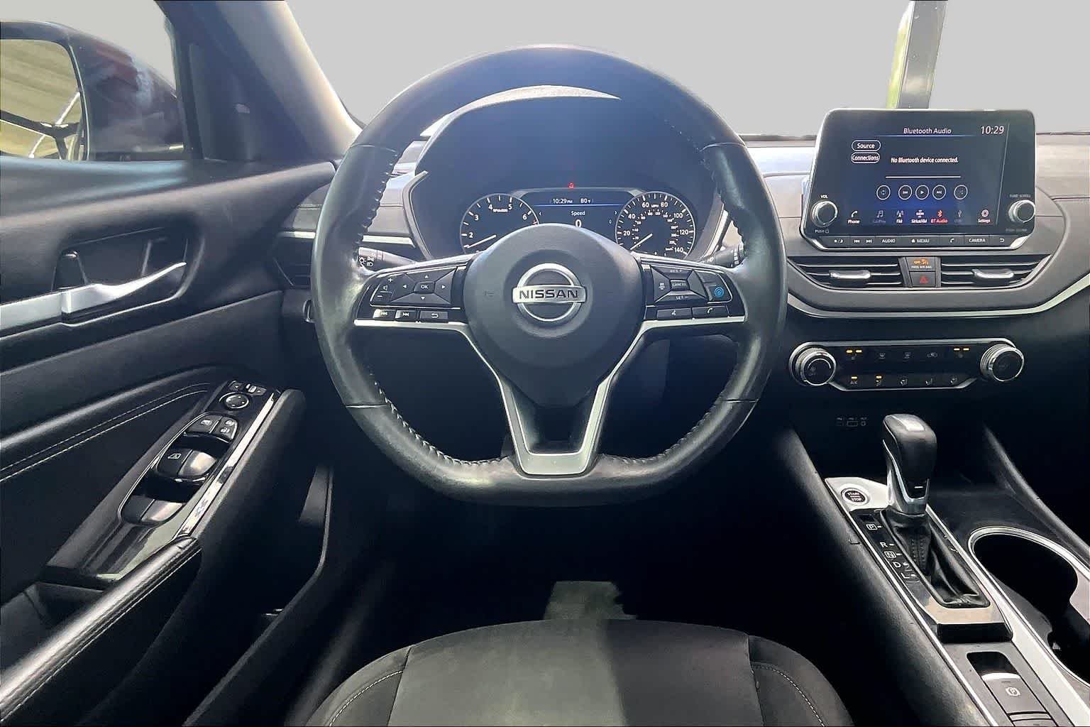 Used 2022 Scarlet Ember Tintcoat Nissan 2.5 SV image 10