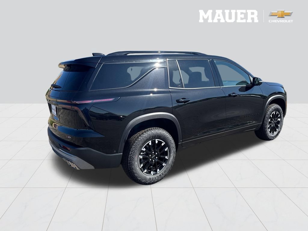 New 2026 Mosaic Black Metallic Chevrolet Z71 image 7