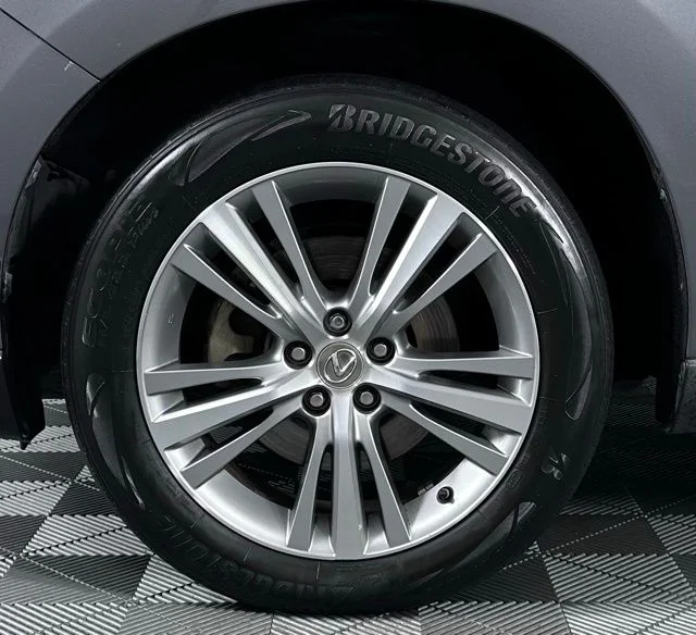 Used 2015 Gray Pearl Lexus 350 image 13