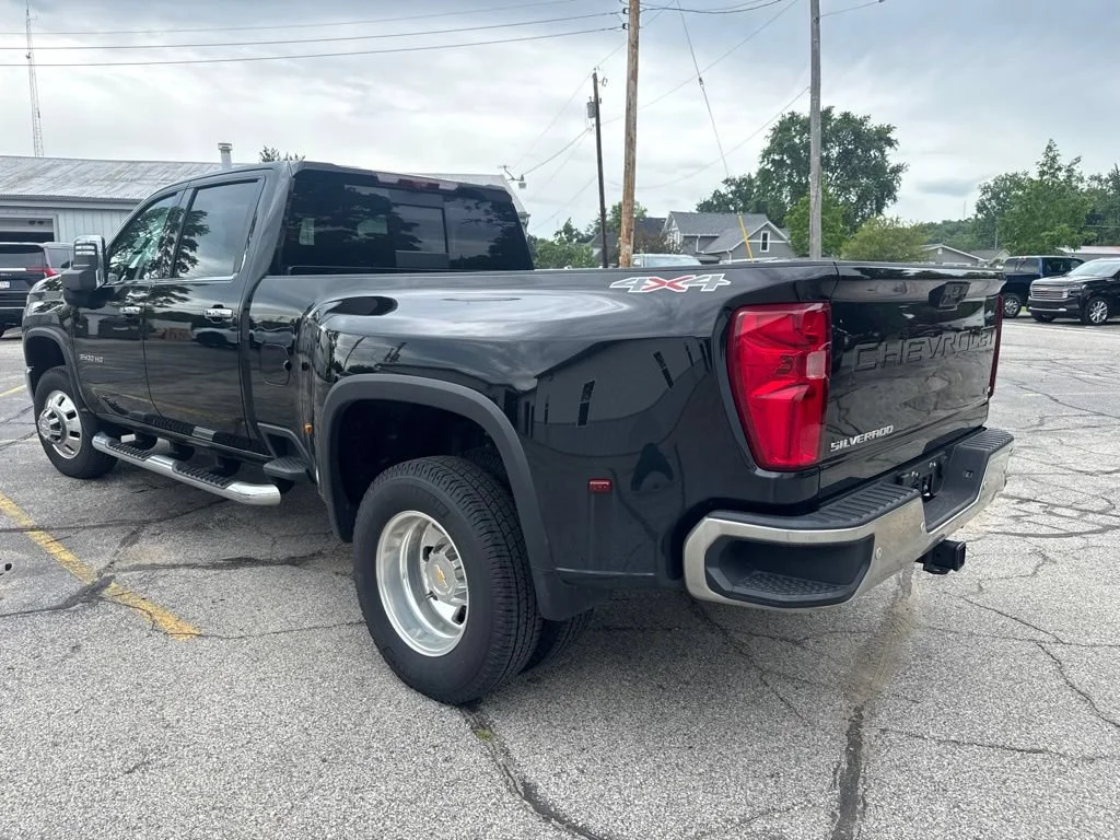 Used 2025 Black Chevrolet LTZ DRW image 5