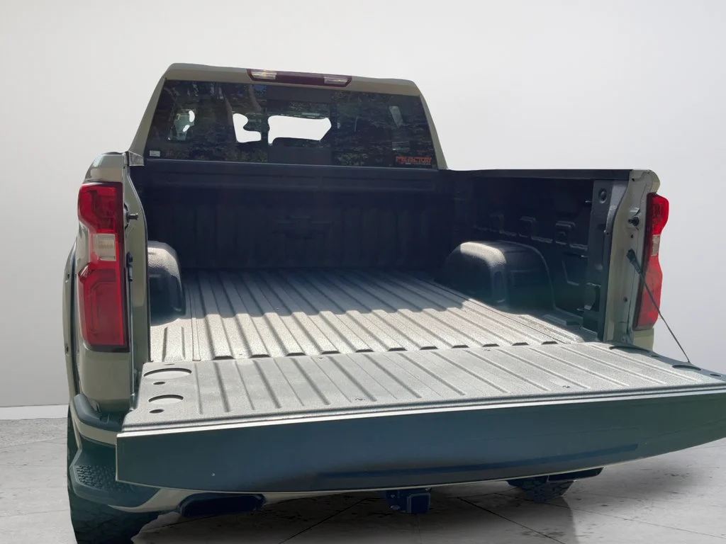 New 2026 White Sands Chevrolet RST image 17