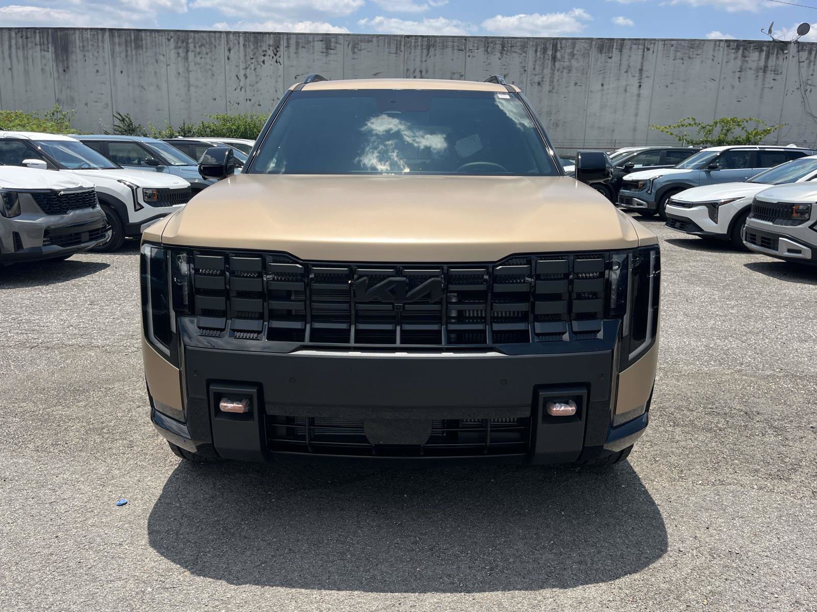 New 2027 Terrain Brown Kia X-Pro SX image 2