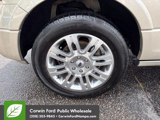 Used 2017 Gold Ford Limited image 9