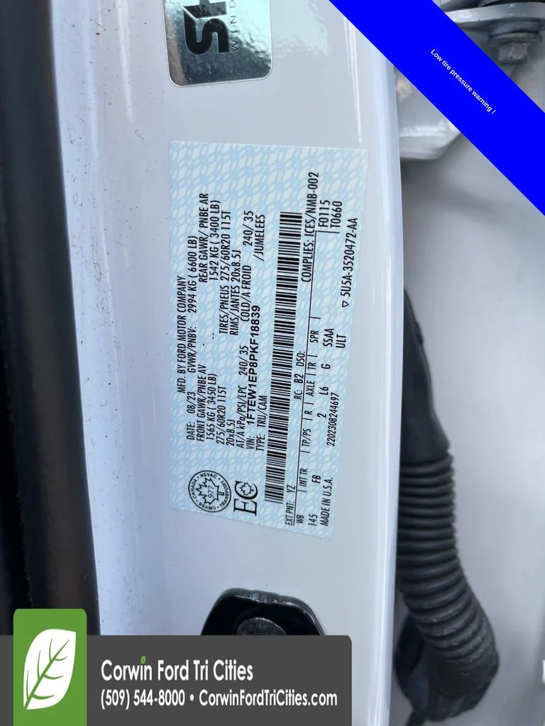Used 2023 Oxford White Ford XLT image 4