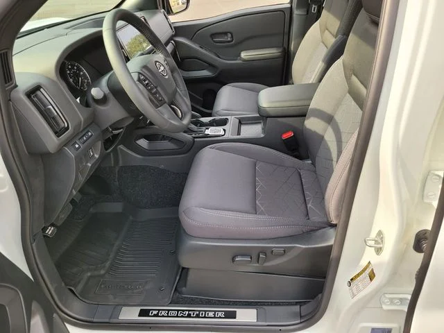 2026 Nissan Frontier SV - Photo 12