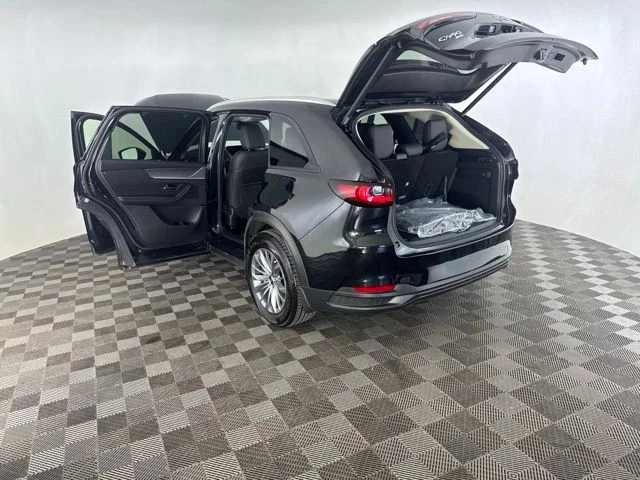 Used 2025 Black Mazda 3.3 Turbo Preferred image 16