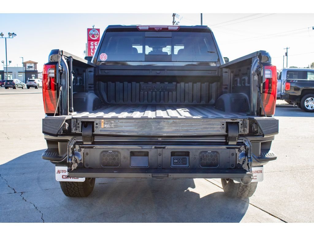 2025 GMC Sierra 2500HD Denali Ultimate - Photo 11
