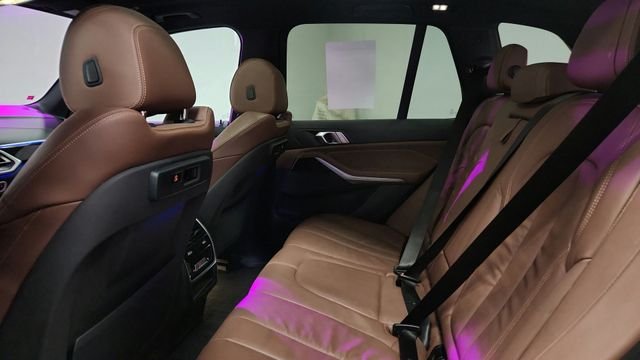 Used 2020 Gray BMW sDrive40i image 19