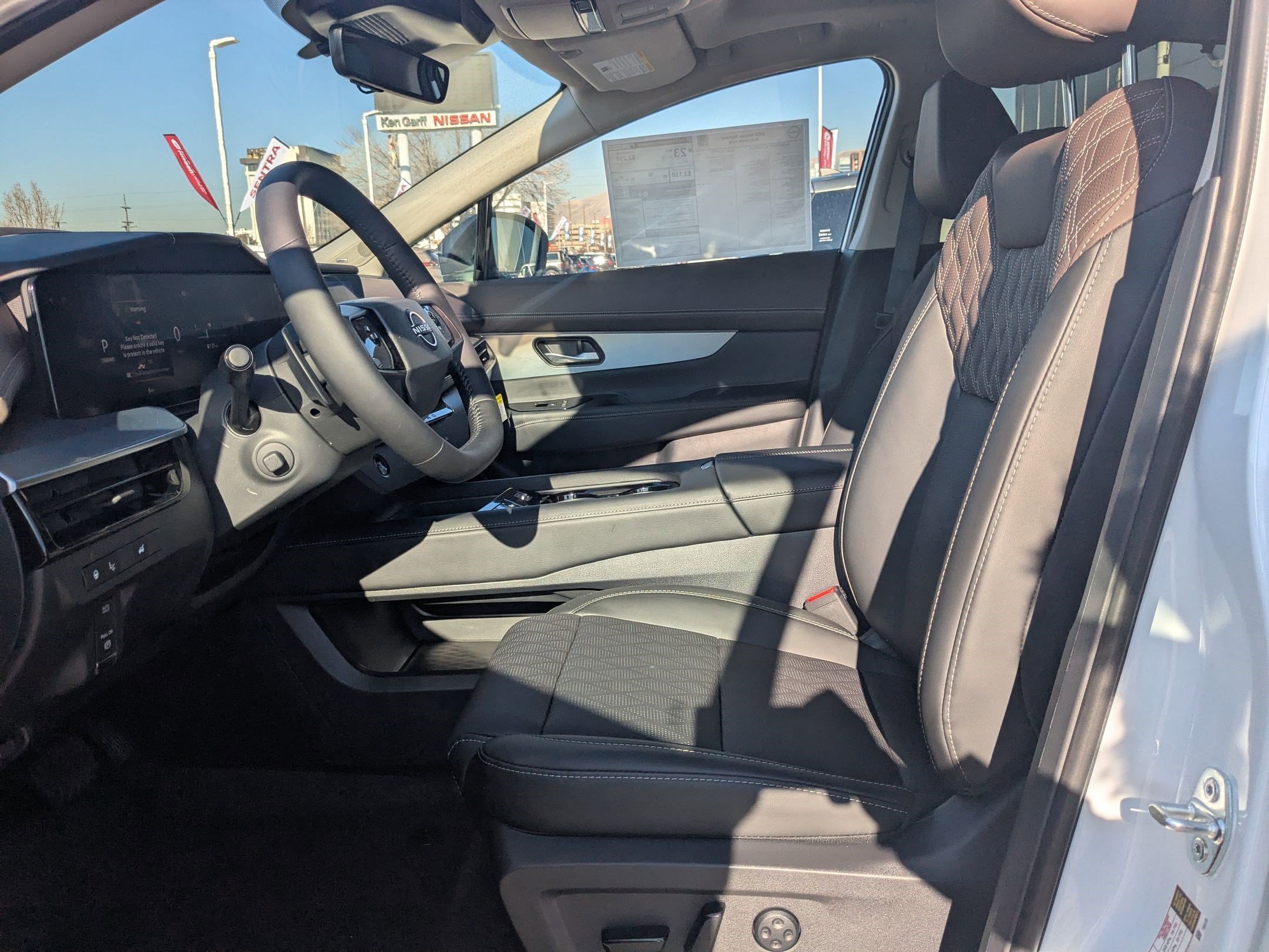 2026 Nissan Murano Platinum - Photo 16
