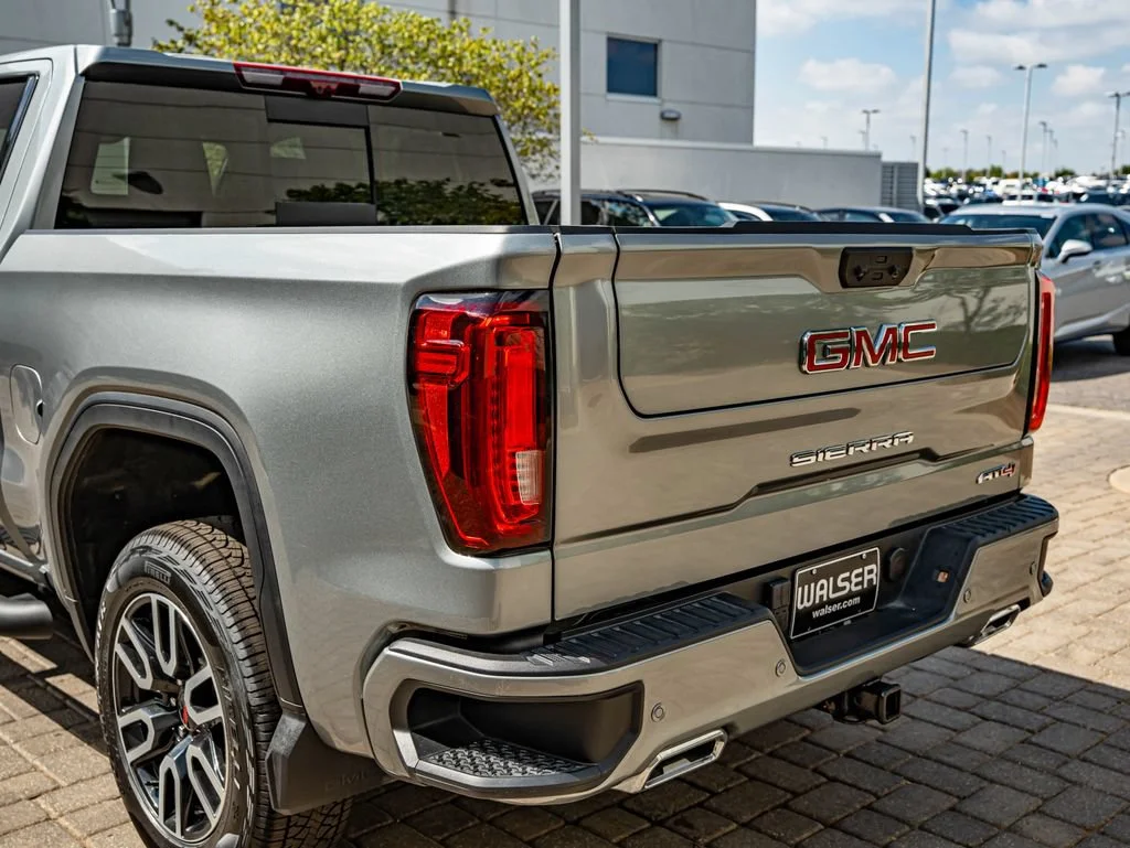 Used 2024 Sterling Metallic GMC AT4 image 19
