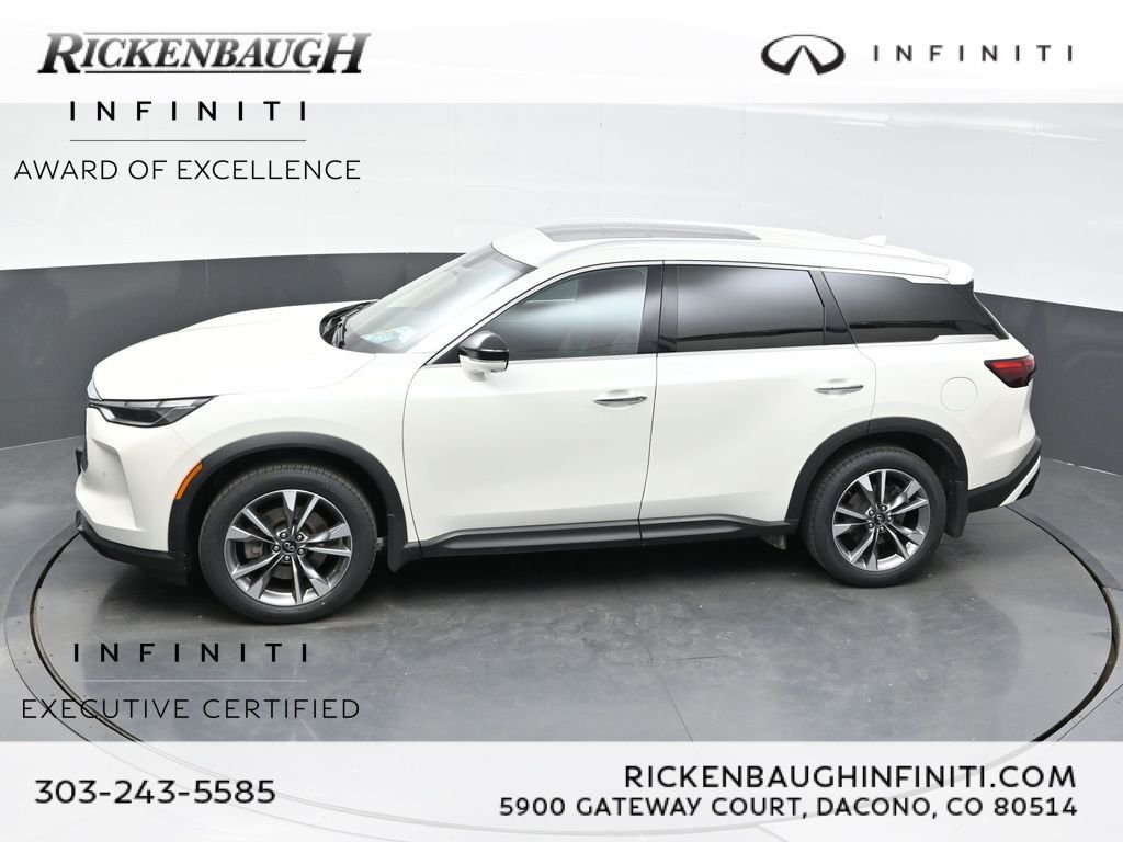 Certified Used 2023 White INFINITI LUXE image 40
