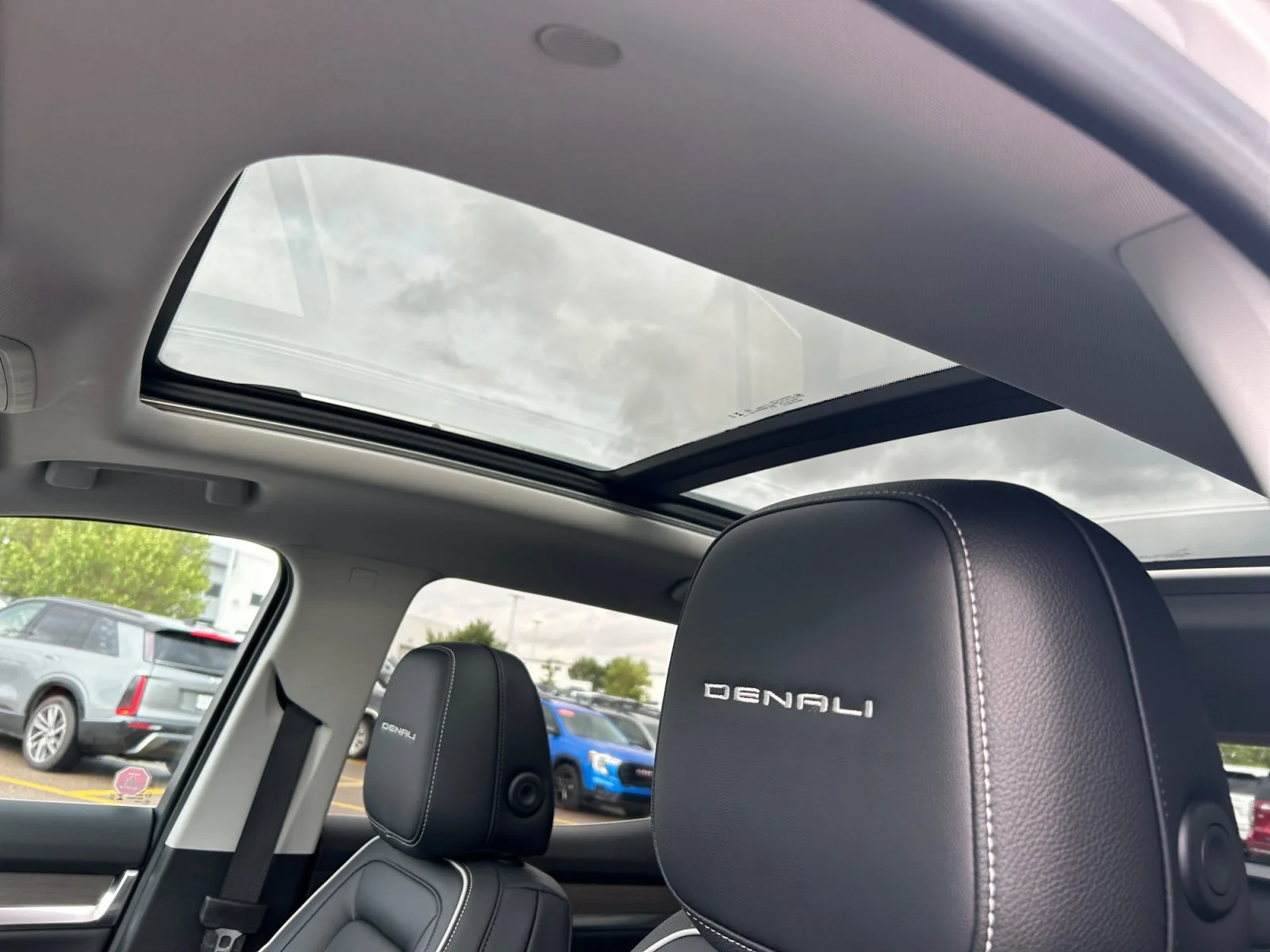 New 2027 Summit White GMC AWD Denali image 18