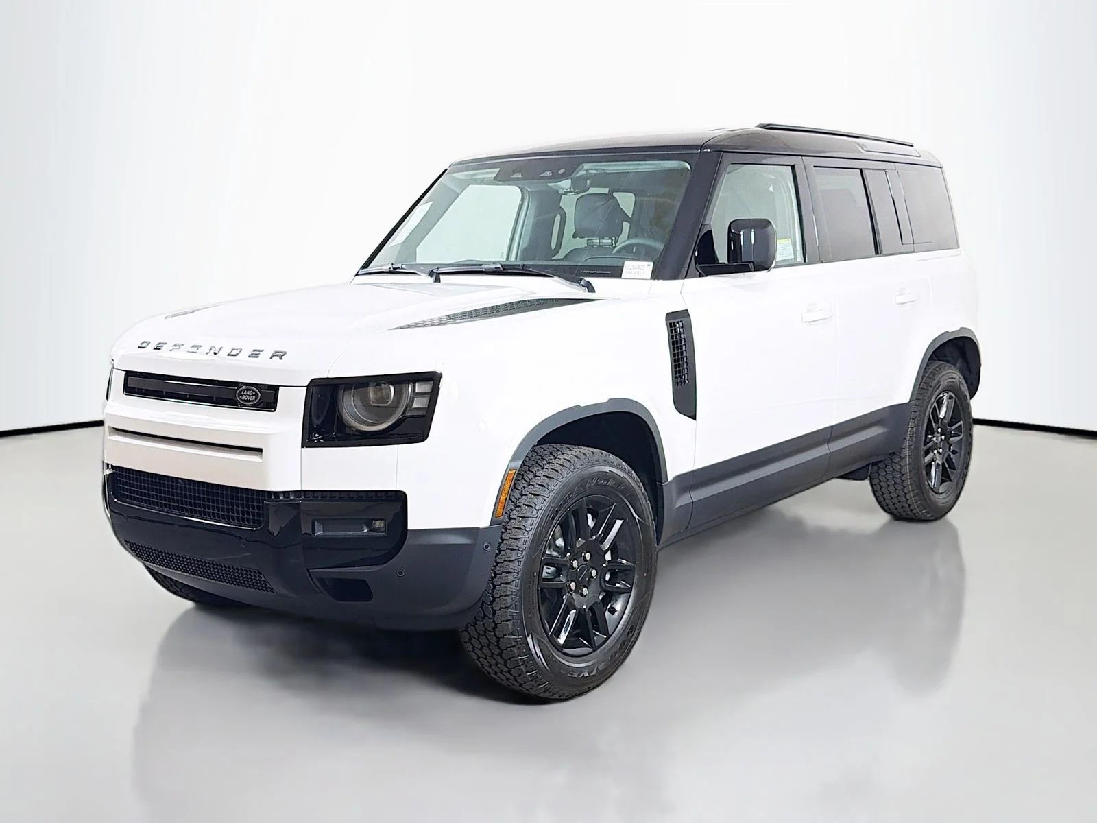 New 2026 Fuji White Land Rover S image 1