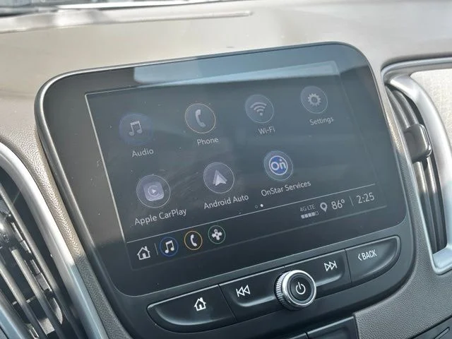 Used 2022 White Chevrolet LS image 13