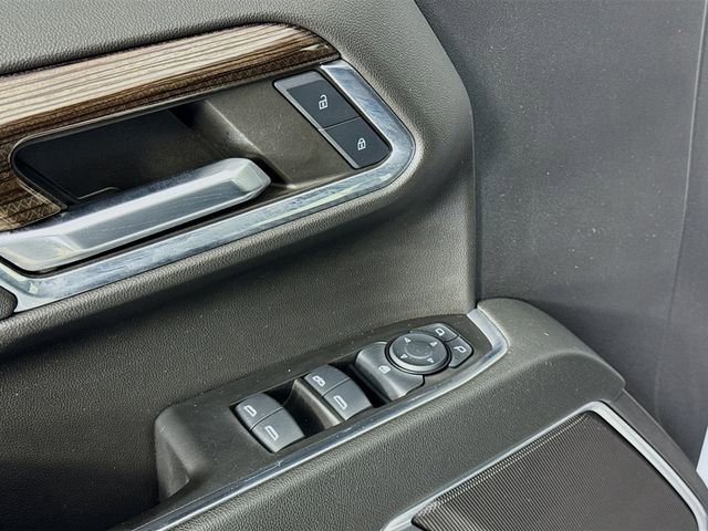 Used 2024 Summit White Chevrolet LT image 19