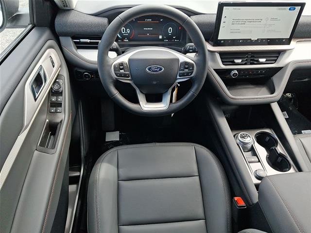 New 2026 Star White Metallic Tri-Coat Ford Active image 27