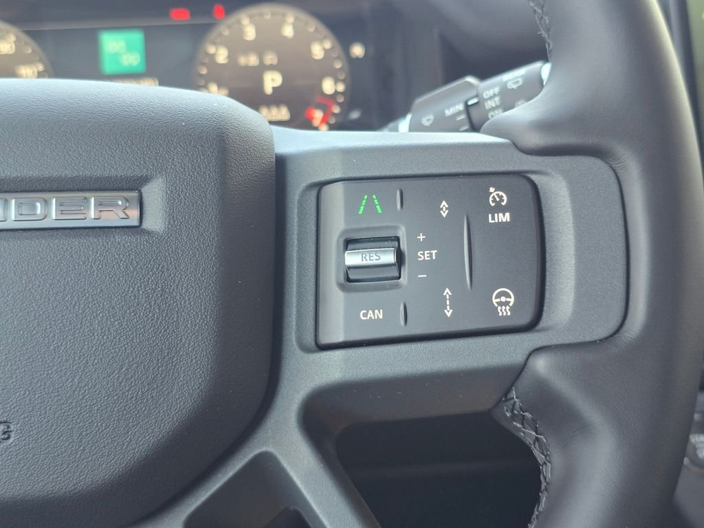 New 2026 Sedona Red LAND ROVER X-Dynamic SE image 17