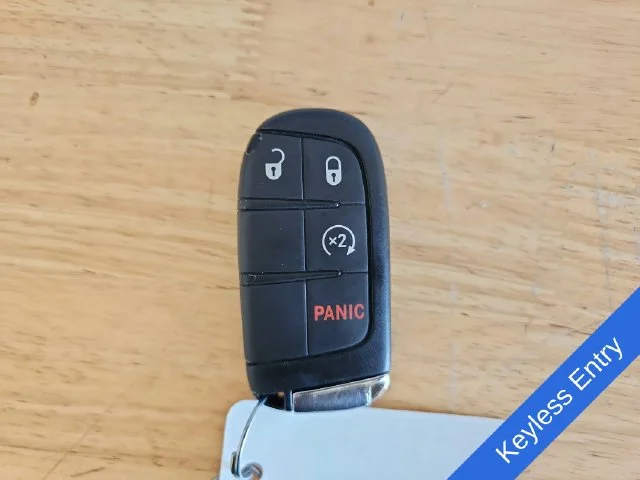 Used 2024 Metallic Jeep Limited image 9
