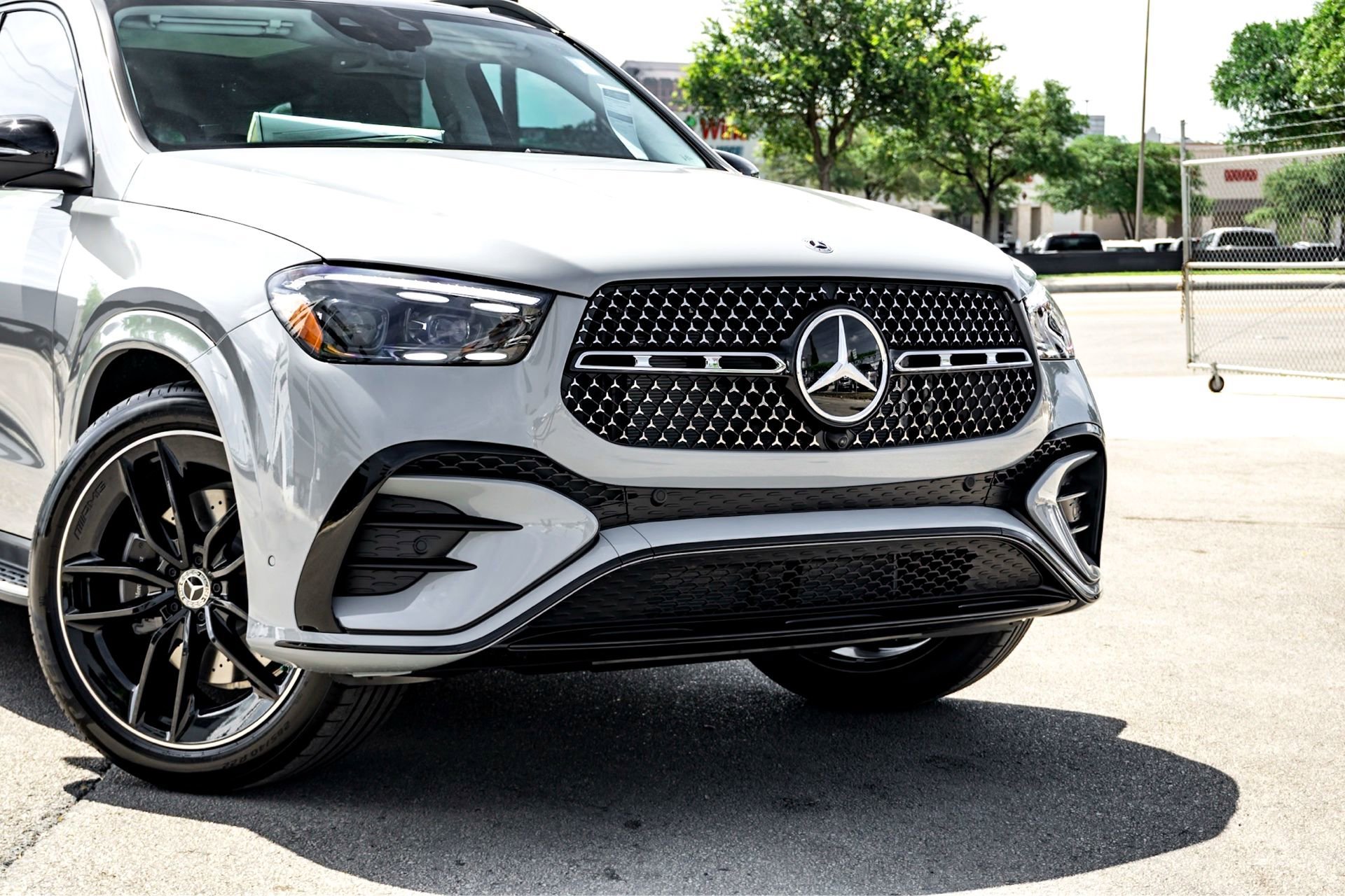 New 2026 MANUFAKTUR Alpine Grey Mercedes-Benz GLE 450 image 25