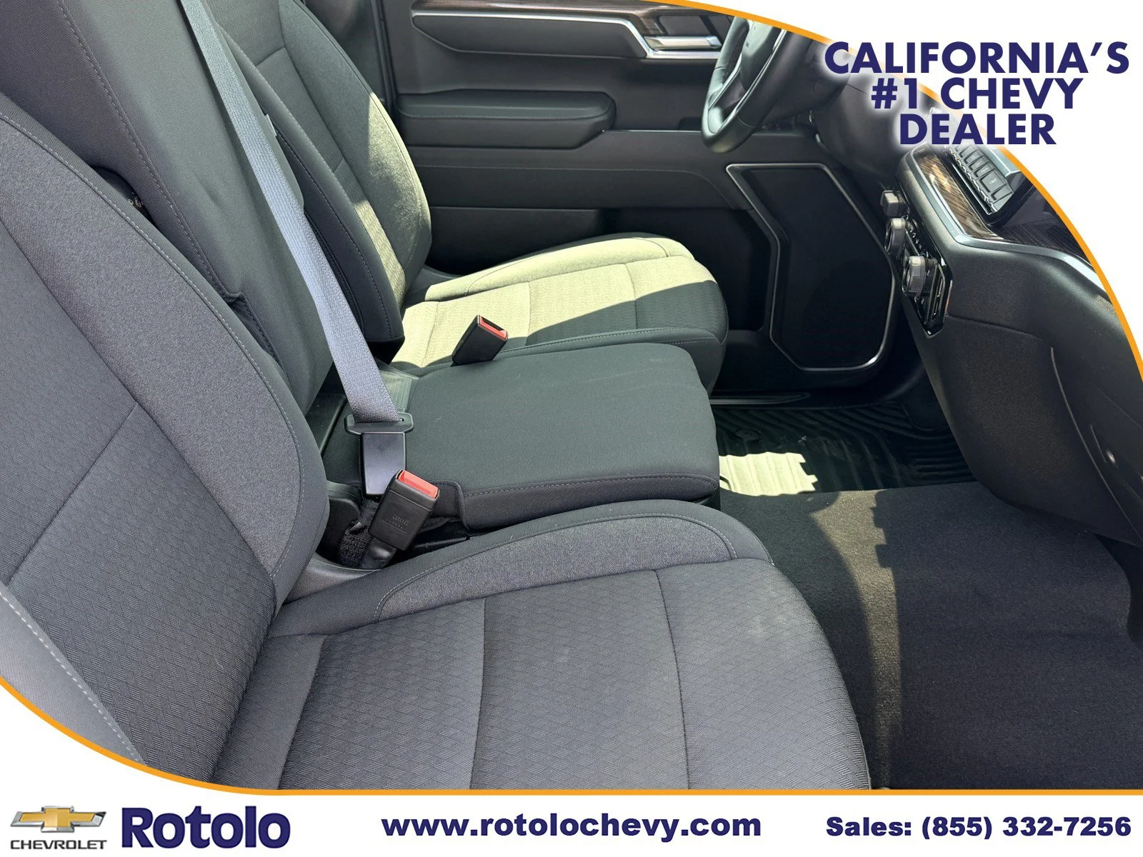 Used 2025 Summit White Chevrolet LT image 8