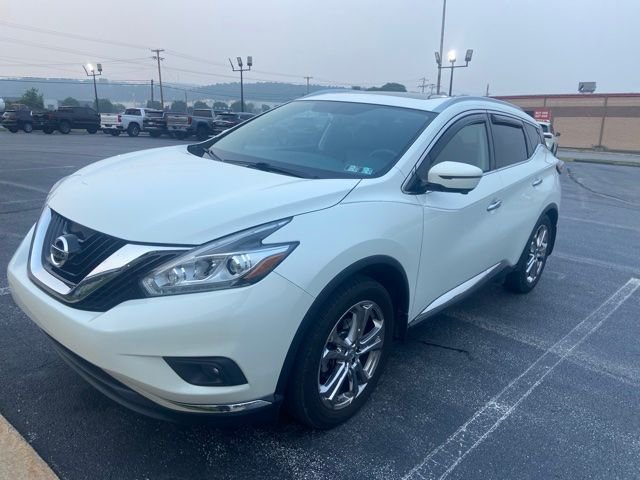 Used 2018 White Nissan Platinum image 6