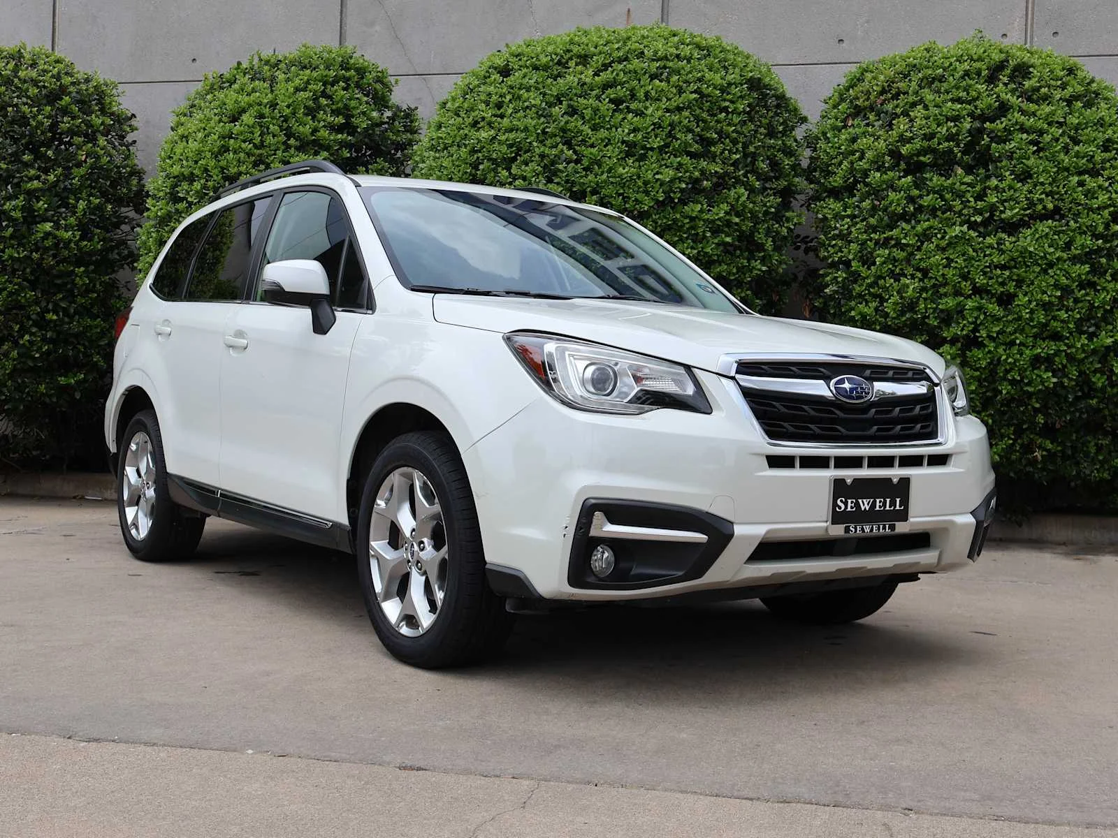 Used 2017 Crystal White Pearl Subaru Touring image 3