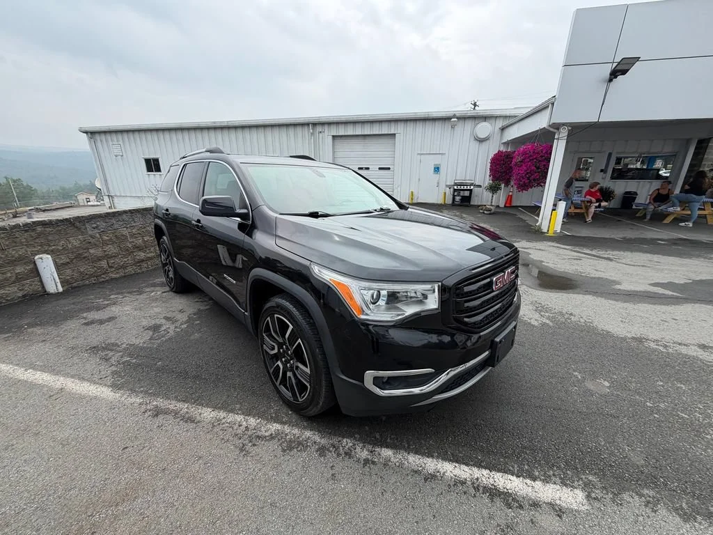 Used 2019 EBONY TWILIGHT METALLIC GMC SLE image 7