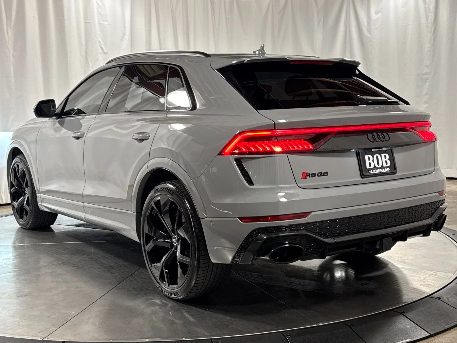 Used 2022  Audi 4.0T quattro image 9
