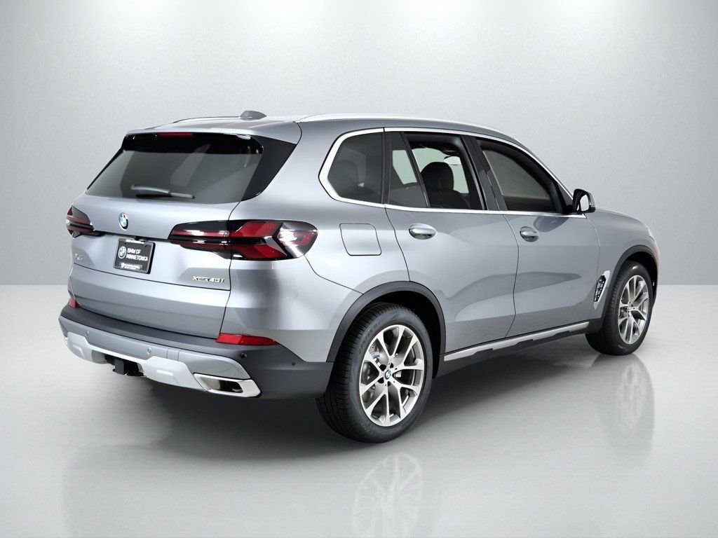 Certified Used 2026 Skyscraper Grey Metallic BMW xDrive40i image 11