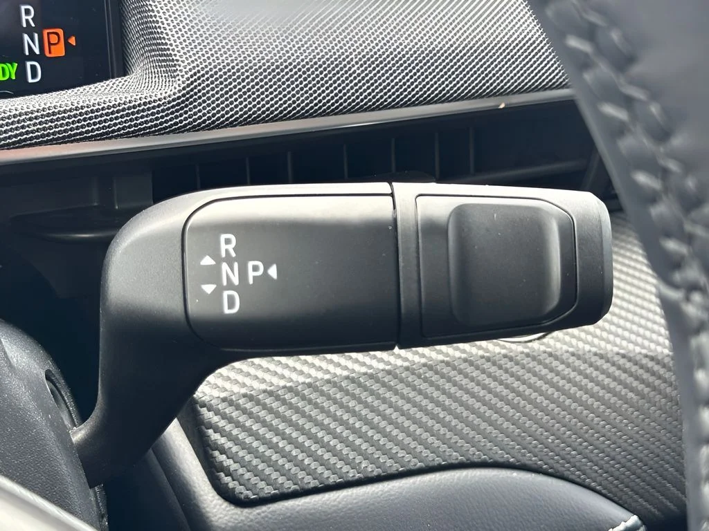 Used 2025 White Ford Select image 18