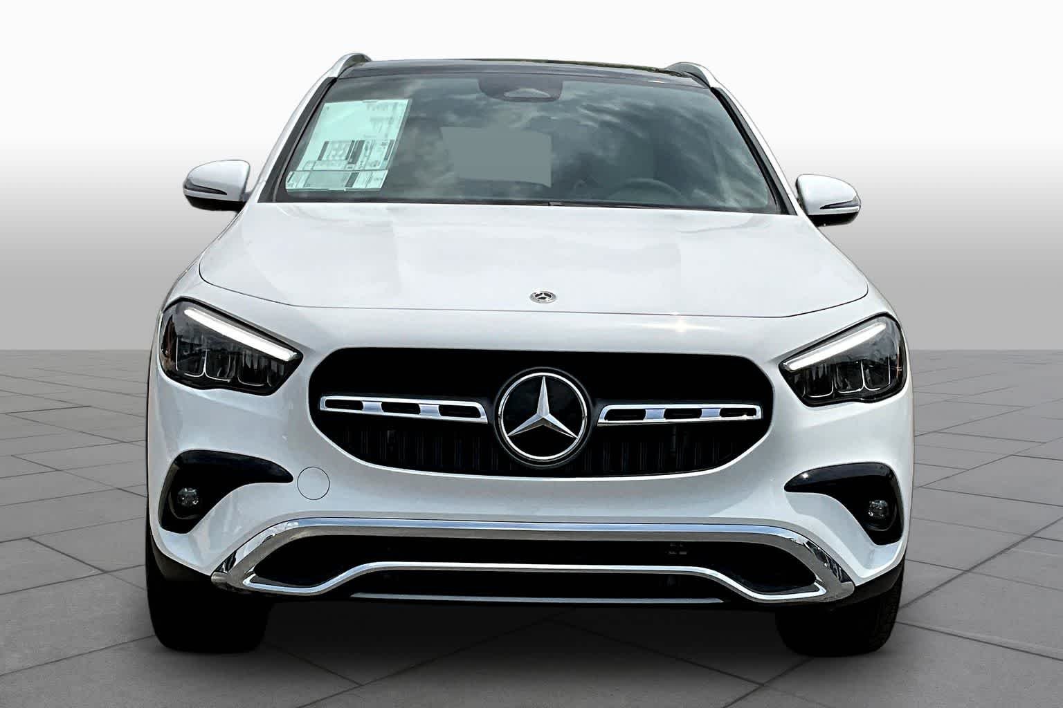 New 2026 Polar White Mercedes-Benz GLA 250 image 3