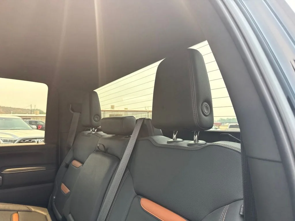 Used 2022 Onyx Black GMC AT4 image 29