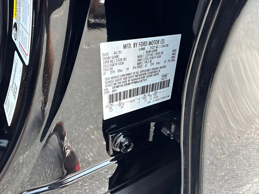 Used 2023 Black Ford Premium image 32
