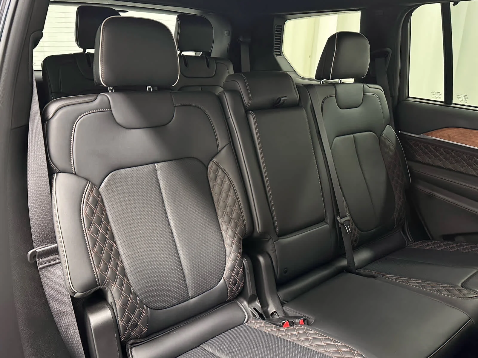 Used 2023 Midnight Sky Jeep Summit Reserve image 23