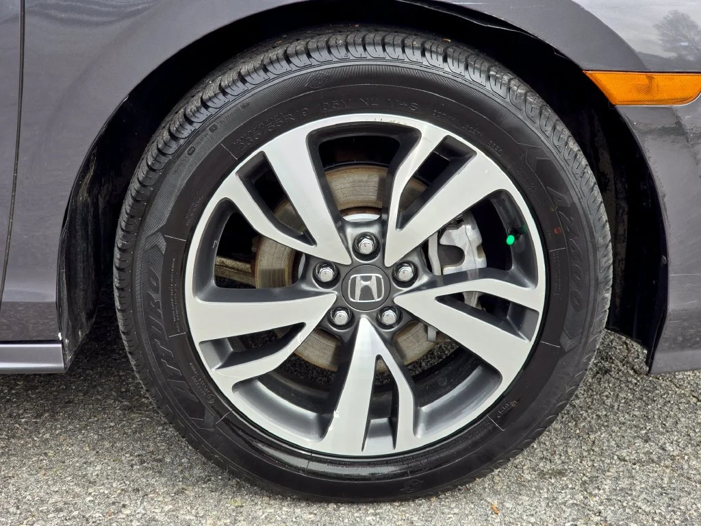Used 2023 Gray Honda Touring image 28