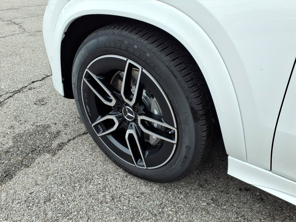 New 2027 Polar White Mercedes-Benz AMG® GLE 53e 4MATIC+ Coupe image 9