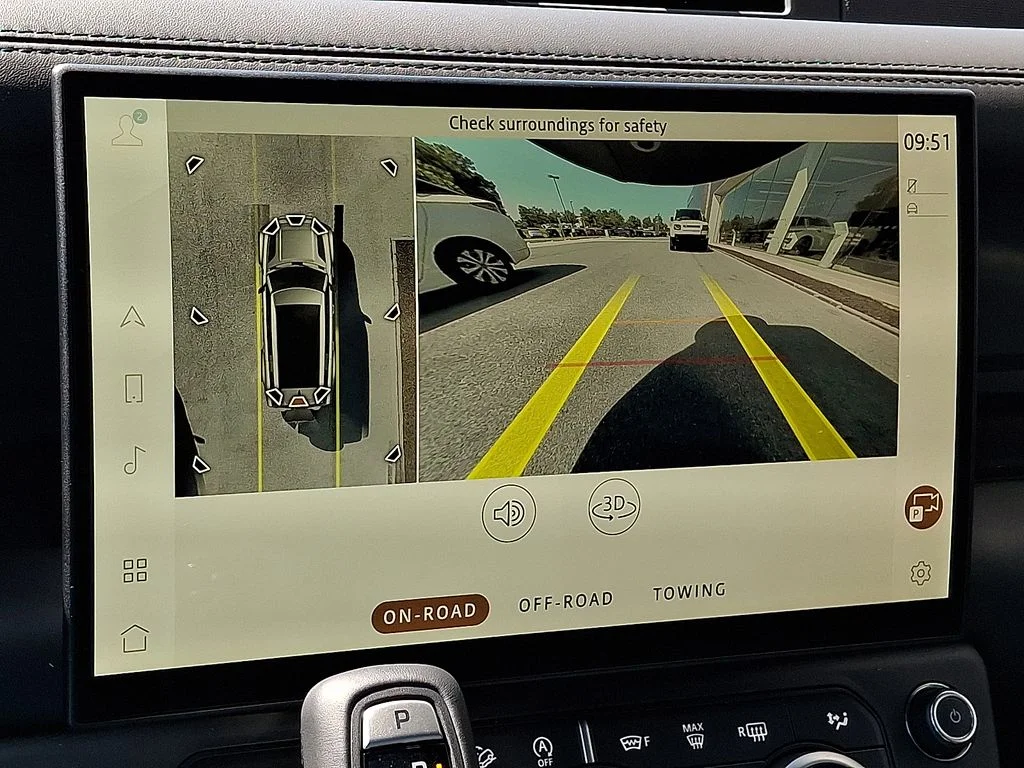New 2026  Land Rover X-Dynamic SE image 17