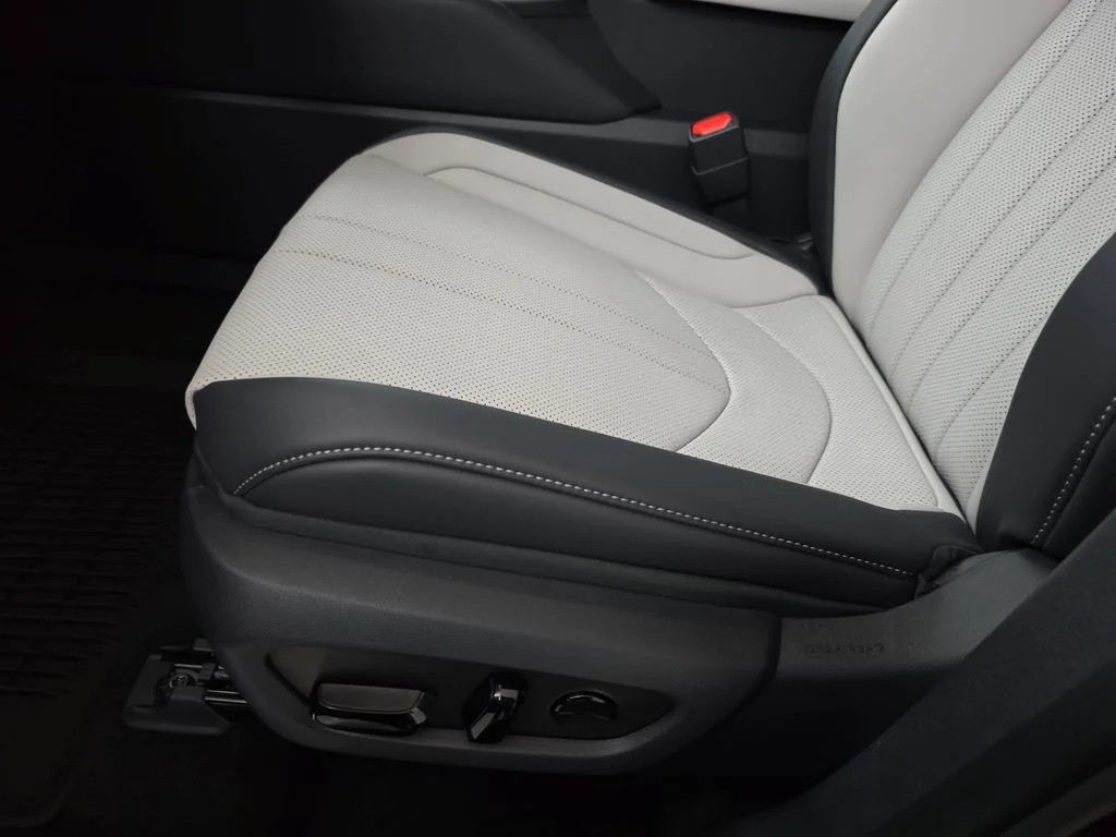 2026 Lexus TX 500h F-Sport Premium - Photo 27
