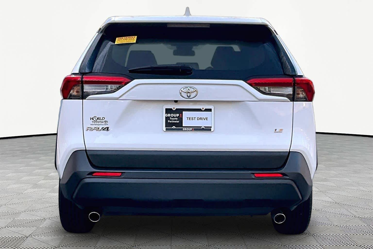 Used 2023 Ice Cap Toyota LE image 5