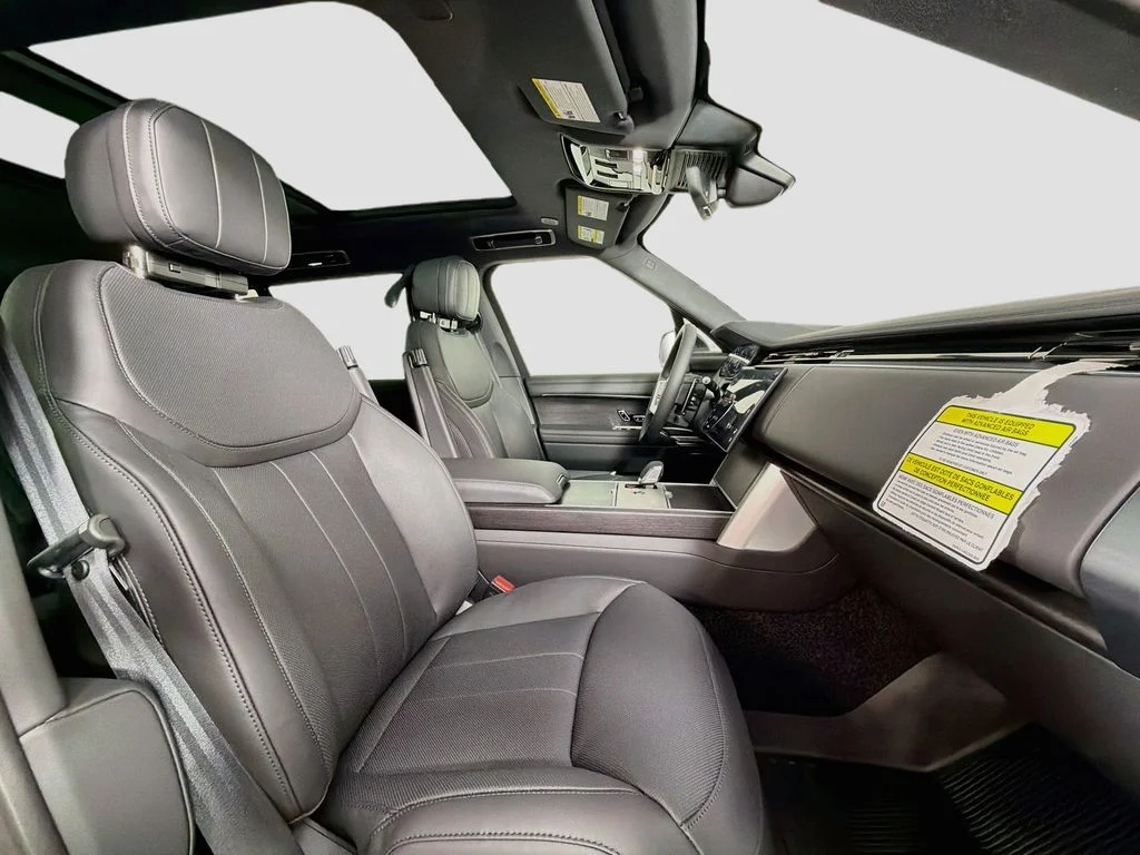 New 2026 Fuji White Land Rover SE 7 Seats image 30
