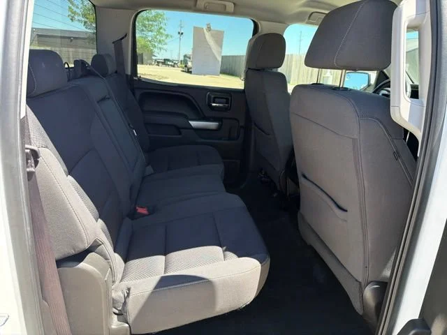 Used 2016 SUMMIT WHITE Chevrolet LT image 32