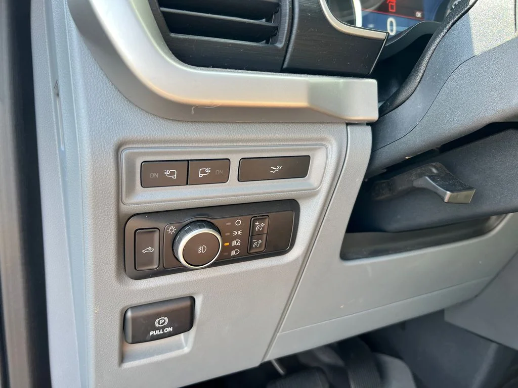 Used 2022 Blue Ford XLT image 33