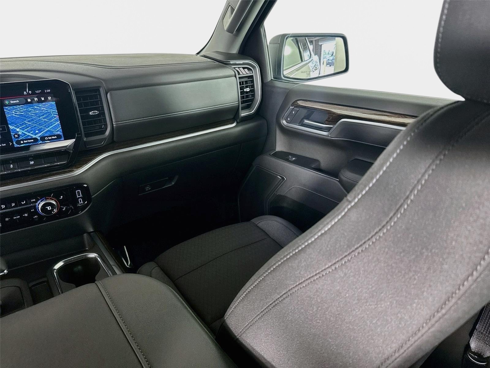 Used 2026 Summit White GMC Elevation image 24