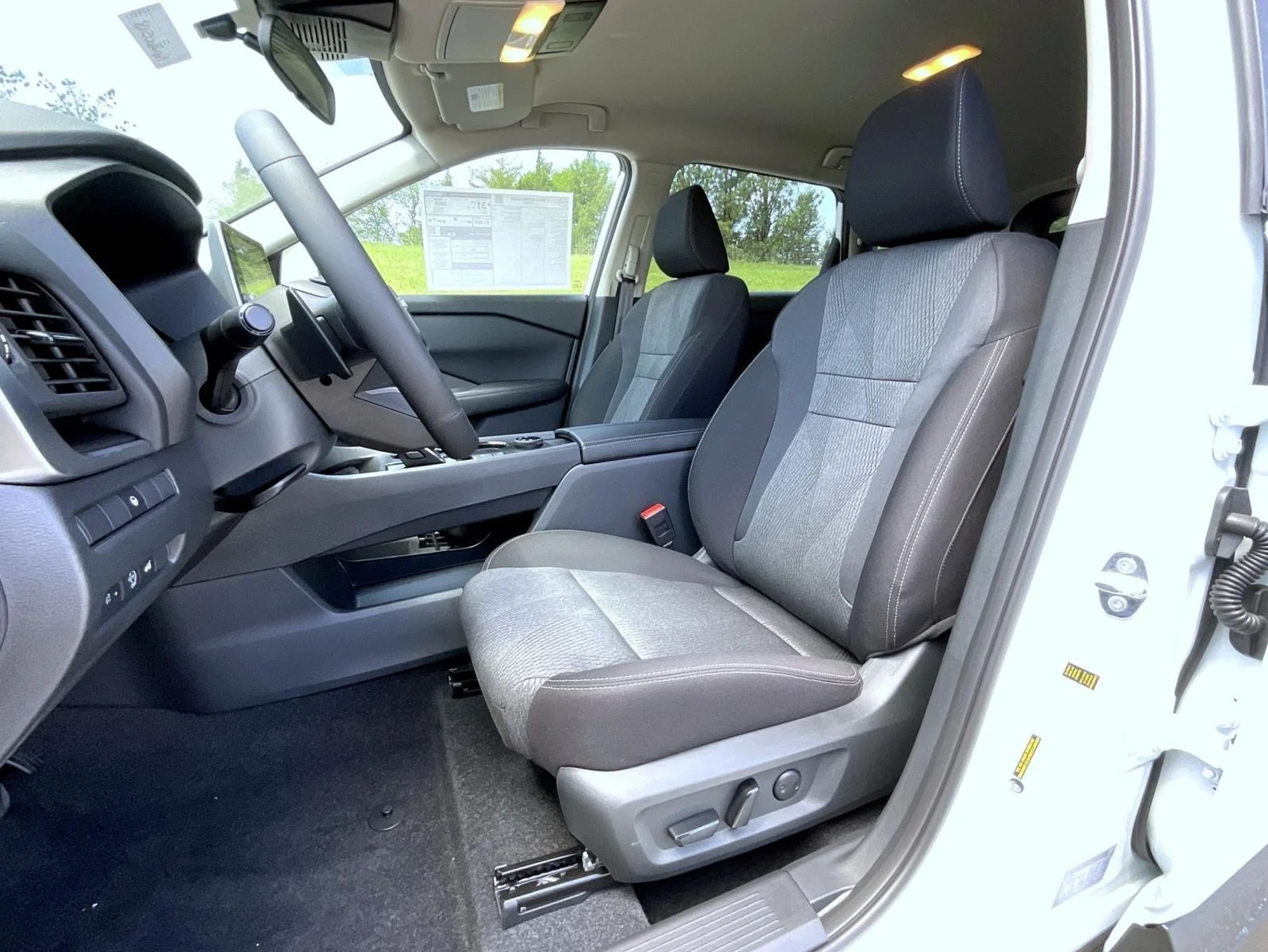 New 2026 White Nissan SV image 10