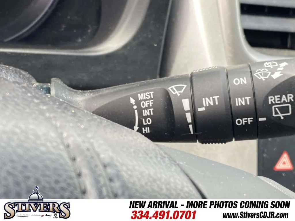 Used 2014 Gray Toyota Limited image 32