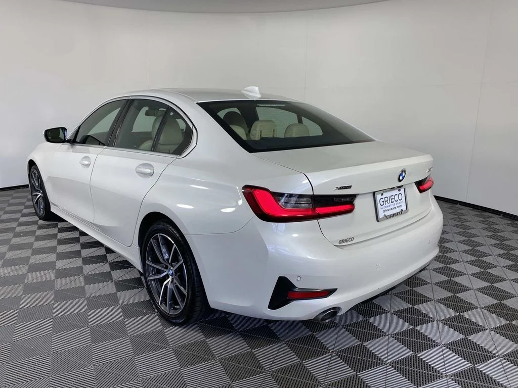 Used 2020 White Metallic BMW 330i xDrive image 6