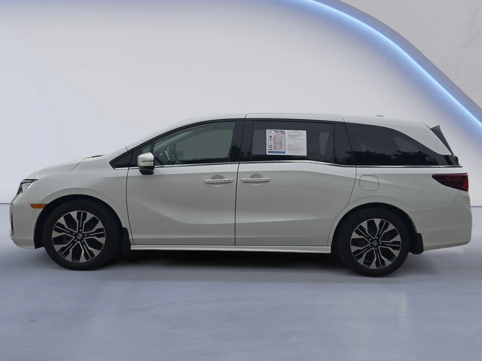 Certified Used 2025 Platinum White Pearl Honda ELITE image 27