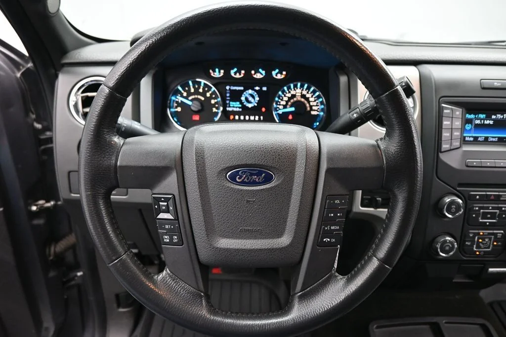 Used 2013 Gray Ford XLT image 11