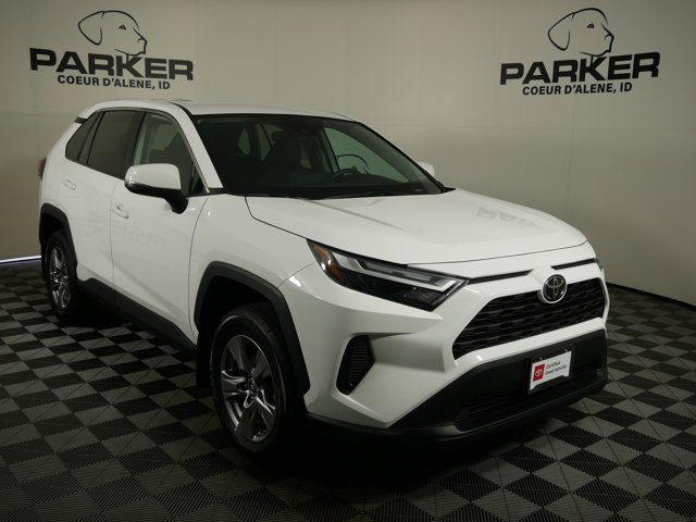 Used 2024 Ice Cap Toyota LE image 4