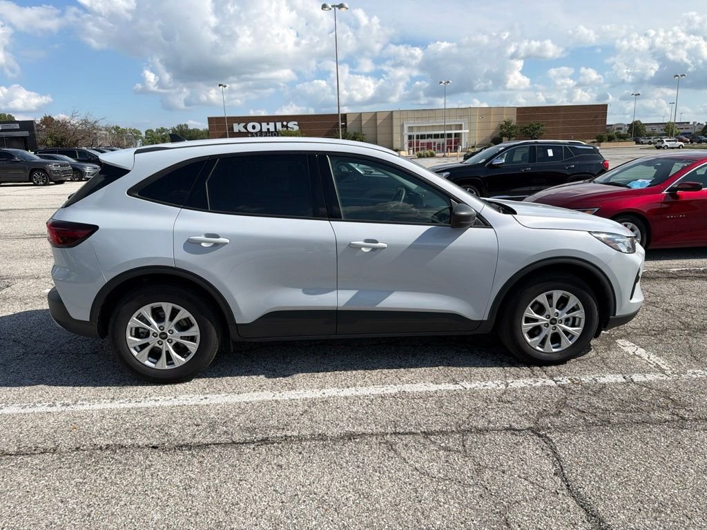Used 2025 Silver Ford Active image 6